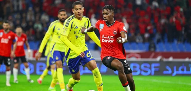 صراع مشتعل بين النصر والأهلي على ضم زكريا هوساوي